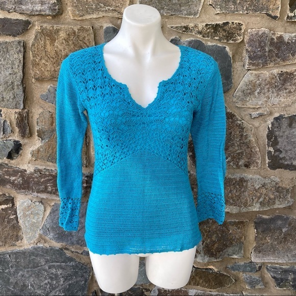 Lilly Pulitzer Sweaters - # 27.    Lilly Pulitzer White Label Vintage Blue Crochet detail sweater size Med